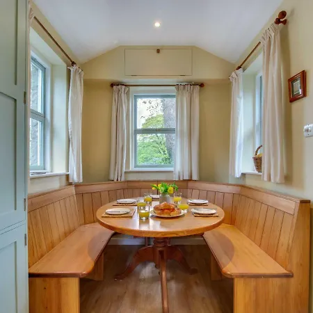 Casa de Férias Plush Holiday In Crosby Lake District With Garden